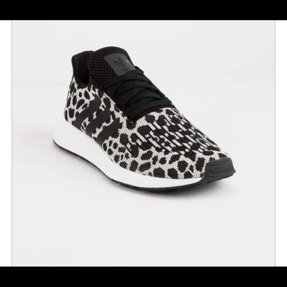 Adidas Swift Run Leopard/Cheetah Shoes - Picture 2 of 7